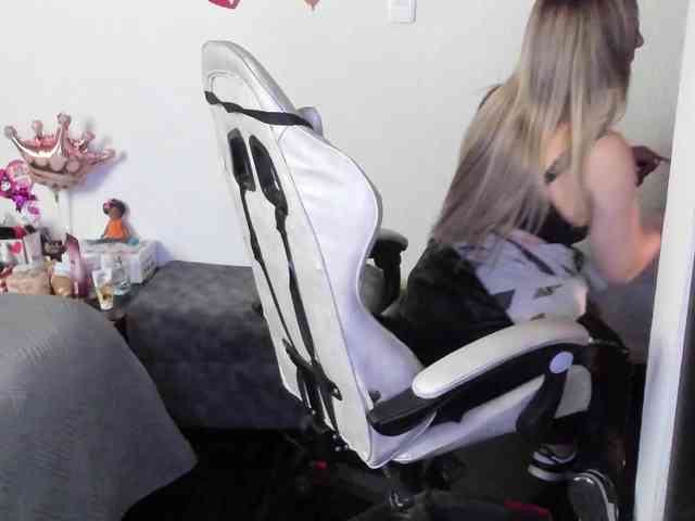 AndreinaSuann webcam