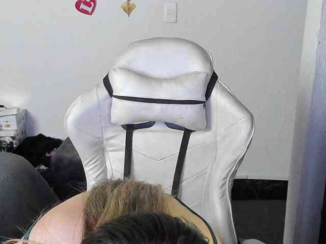 AndreinaSuann webcam