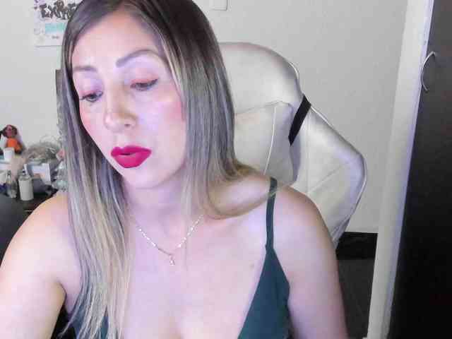 AndreinaSuann webcam