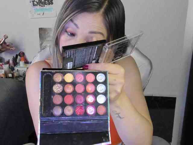 AndreinaSuann webcam