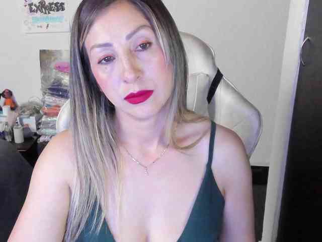 AndreinaSuann webcam