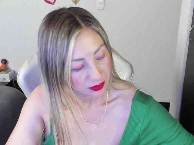 AndreinaSuann webcam
