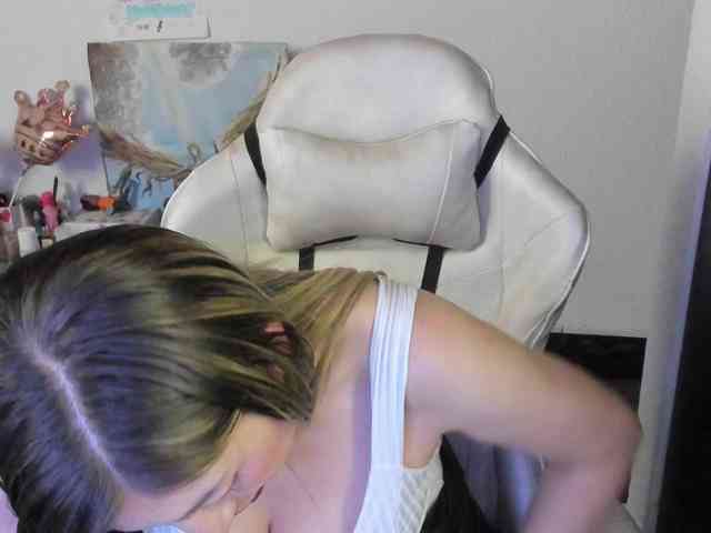 AndreinaSuann webcam