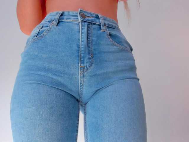 Cumcumforyouuu's BongaCams show and profile