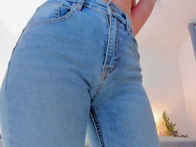 Cumcumforyouuu's BongaCams show and profile