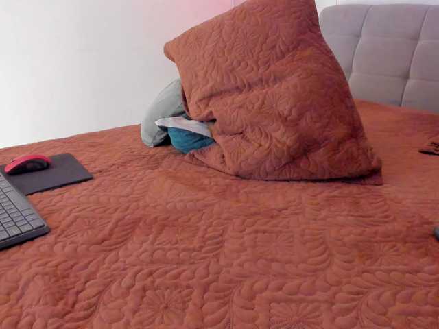 Cumcumforyouuu's BongaCams show and profile