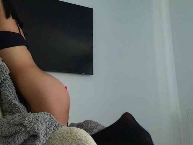 cumcumforyouuu webcam