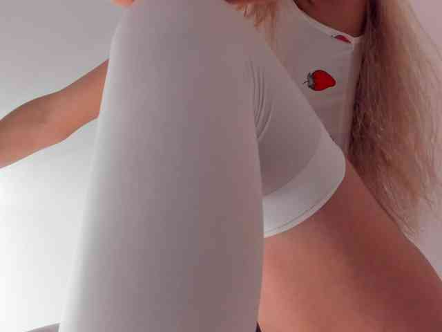 cumcumforyouuu webcam