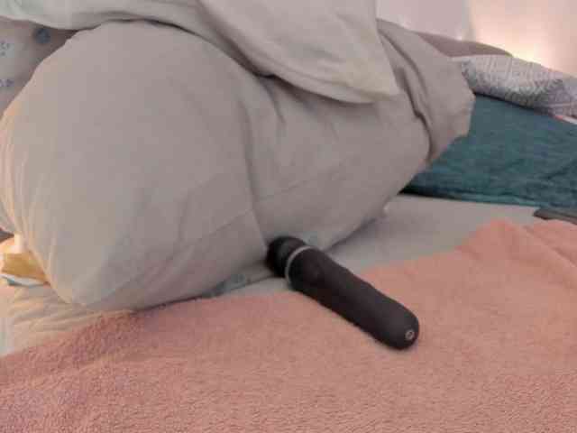 cumcumforyouuu webcam