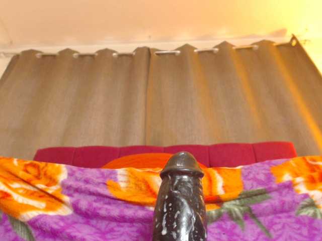 SWETTBROWN's BongaCams show and profile