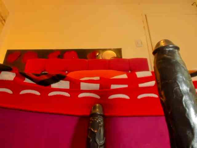 SWETTBROWN webcam