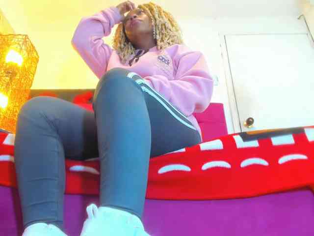 SWETTBROWN webcam