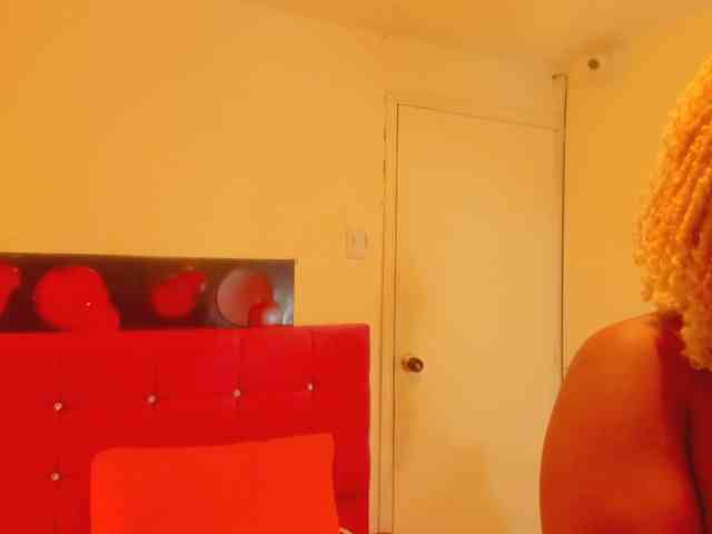 SWETTBROWN webcam