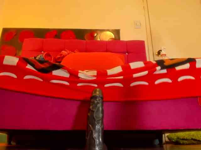 SWETTBROWN webcam