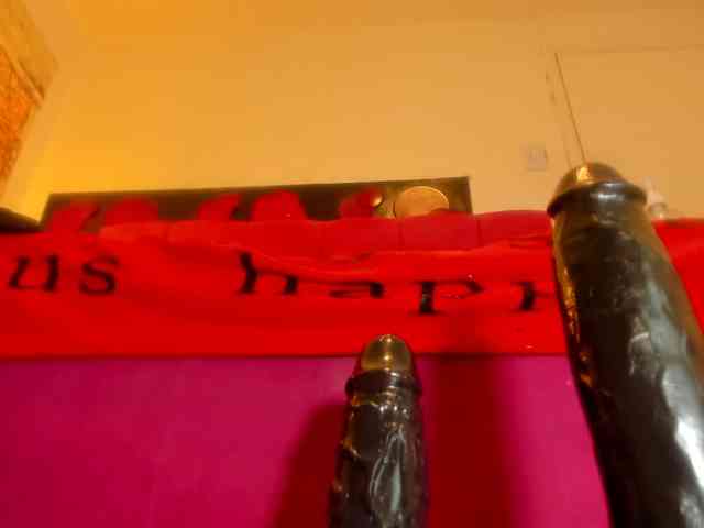 SWETTBROWN webcam