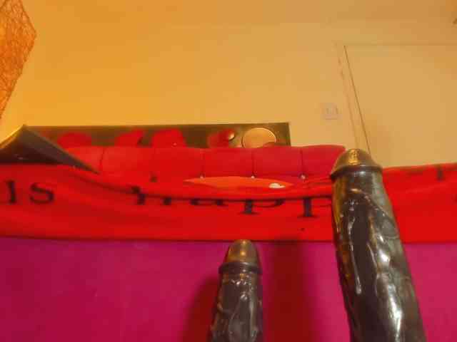 SWETTBROWN webcam