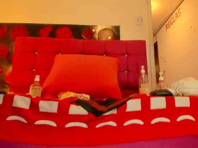 SWETTBROWN webcam