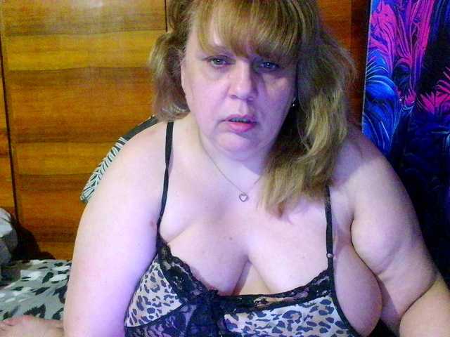 Juliet-A's BongaCams show and profile