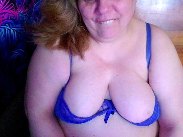 Juliet-A's BongaCams show and profile