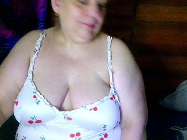 Juliet-A's BongaCams show and profile