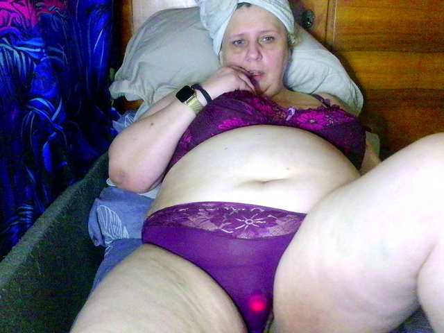 Juliet-A's BongaCams show and profile