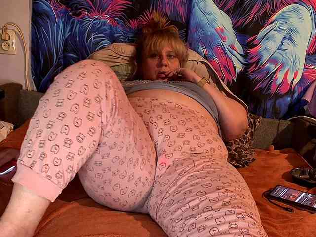 Julian-A webcam