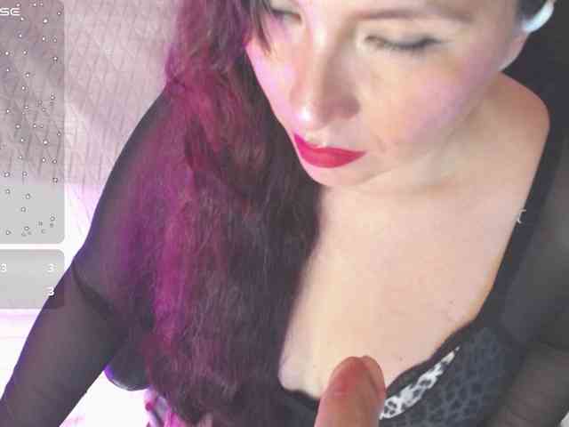 Evelyn-mature19 webcam