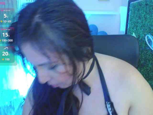 Evelyn-mature19 webcam