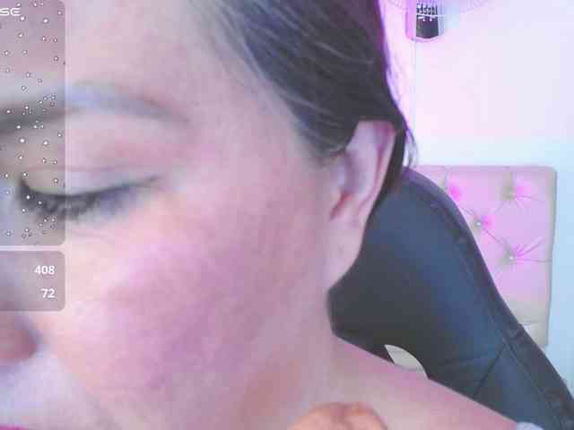 Evelyn-mature19 webcam