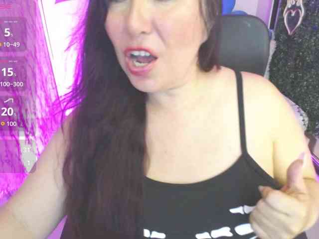 Evelyn-mature19 webcam