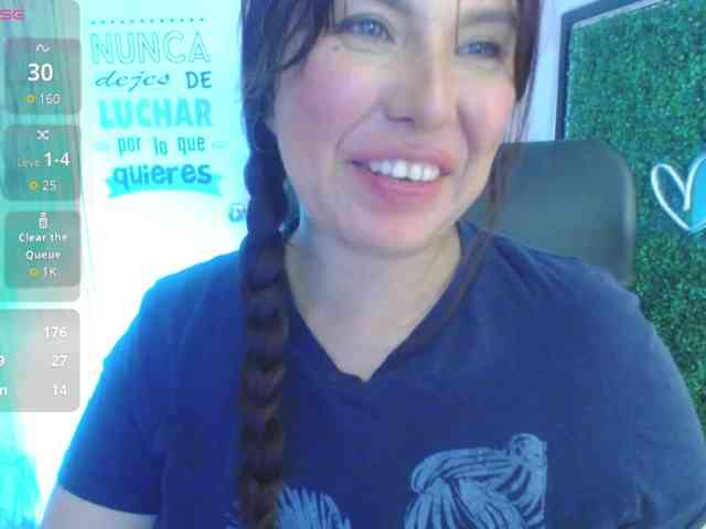 Evelyn-mature19 webcam