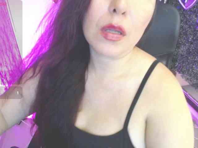 Evelyn-mature19 webcam