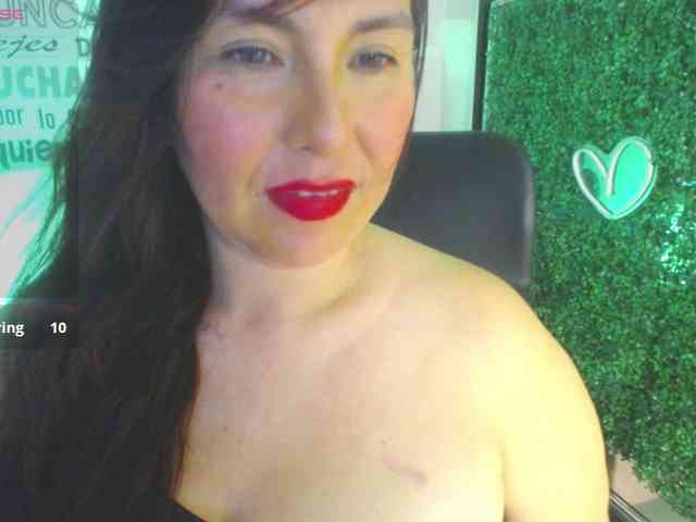 Evelyn-mature19 webcam