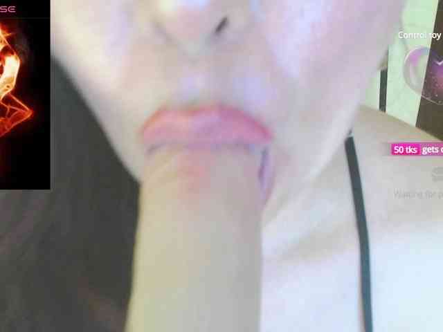 Evelyn-mature19