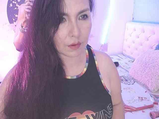 Evelyn-mature19 webcam