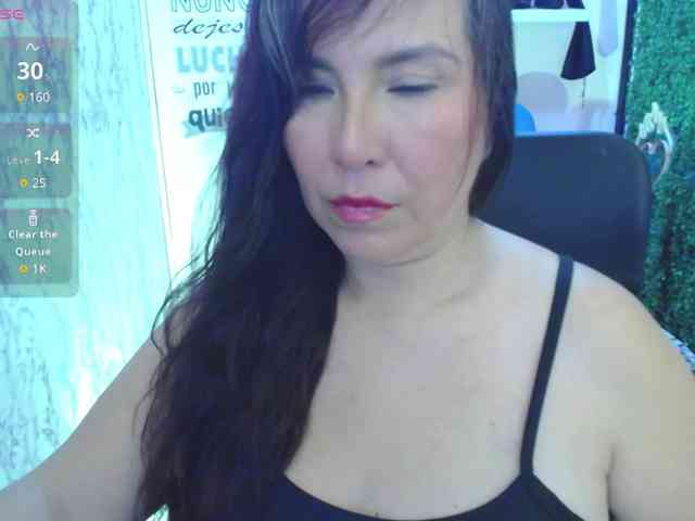 Evelyn-mature19 webcam