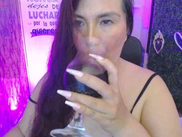 Evelyn-mature19 webcam