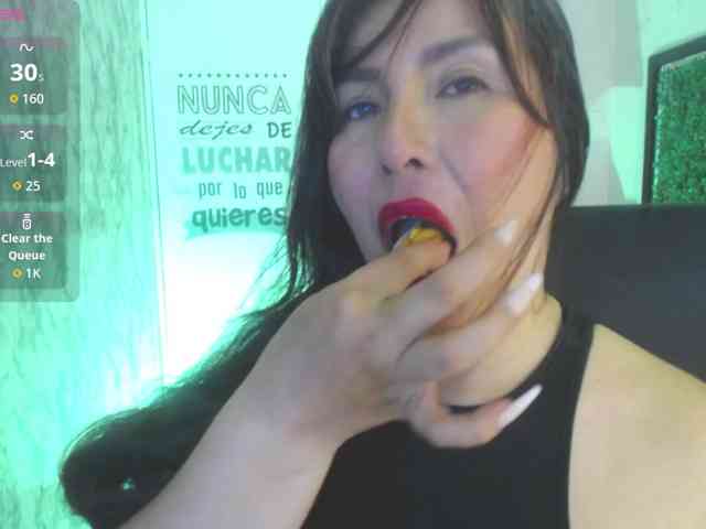 Evelyn-mature19 webcam