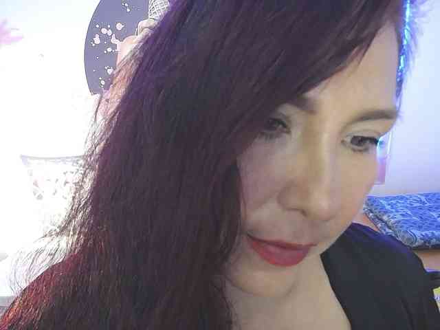 Evelyn-mature19 webcam
