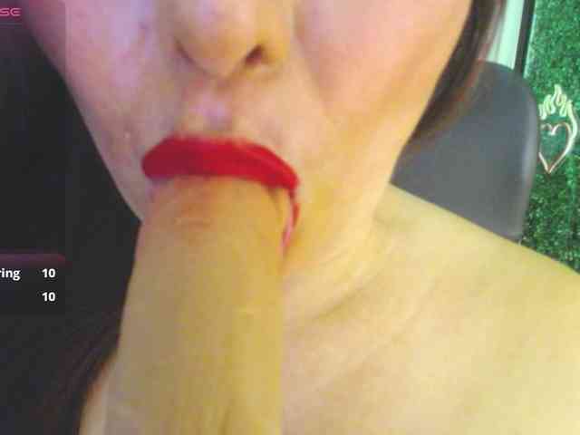 Evelyn-mature19 webcam