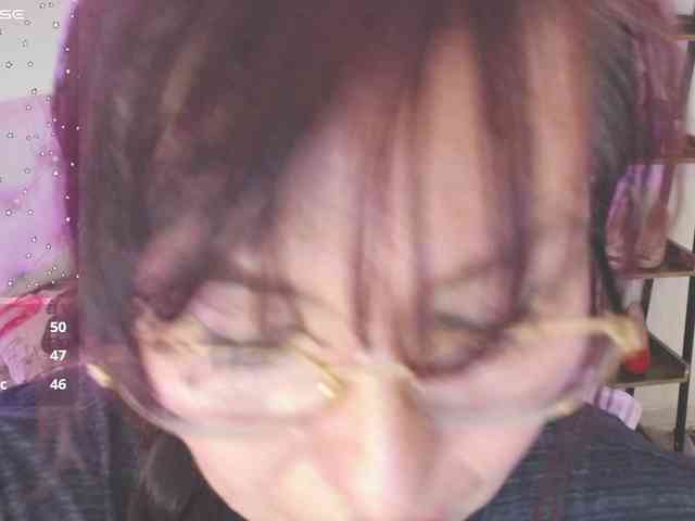 Evelyn-mature19 webcam