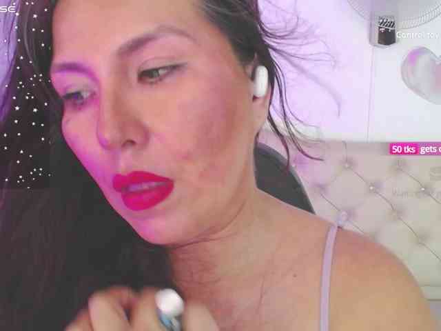 Evelyn-mature19 webcam