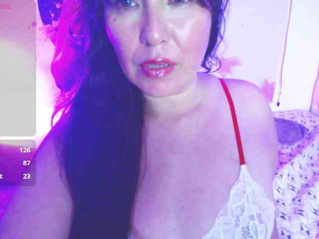 Evelyn-mature19 webcam