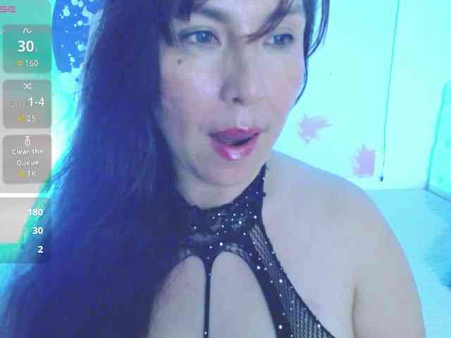 Evelyn-mature19 webcam