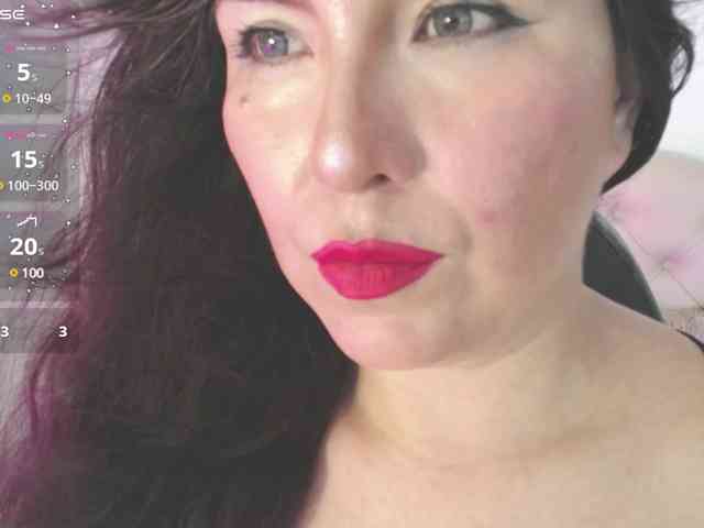 Evelyn-mature19 webcam