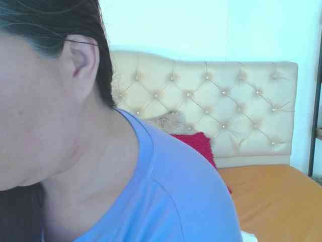 Evelyn-mature19 webcam
