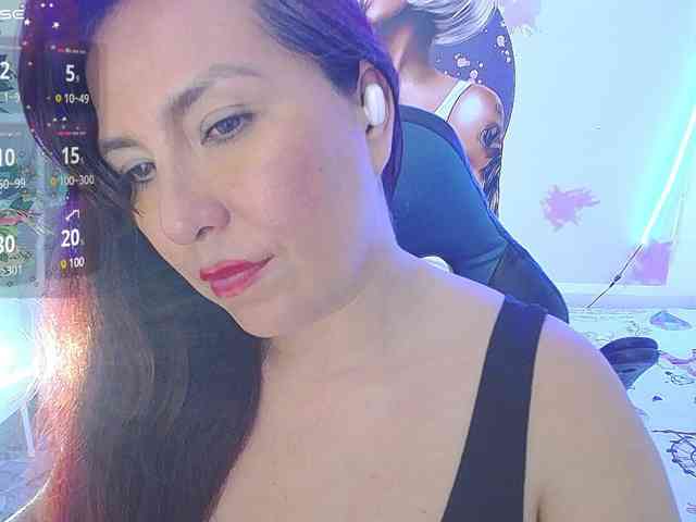 Evelyn-mature19 webcam