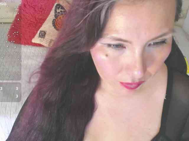 Evelyn-mature19 webcam