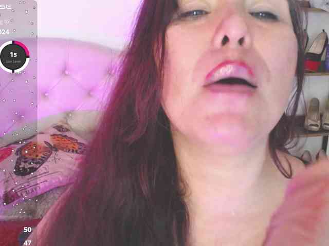 Evelyn-mature19 webcam