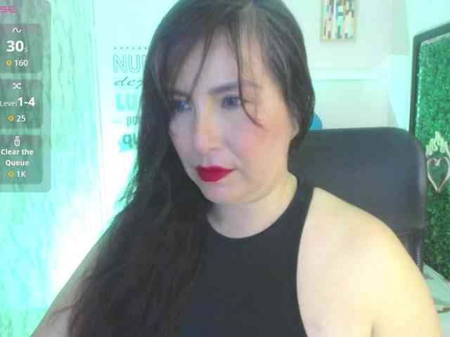 Evelyn-mature19 webcam